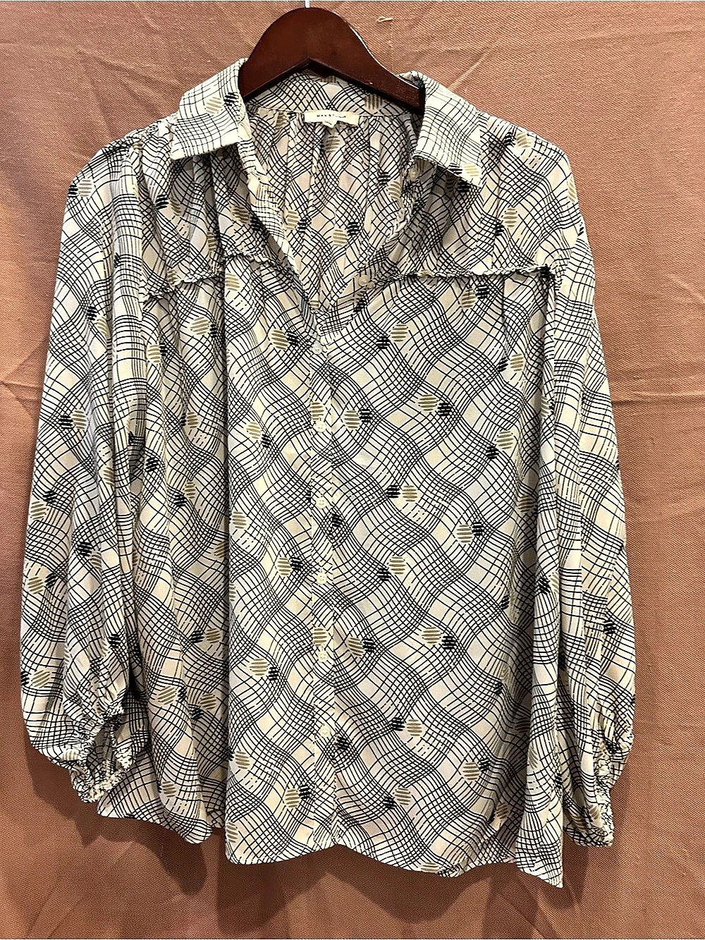 Max Studio Women's Geometric Blouse in Cream & Black Size Medium